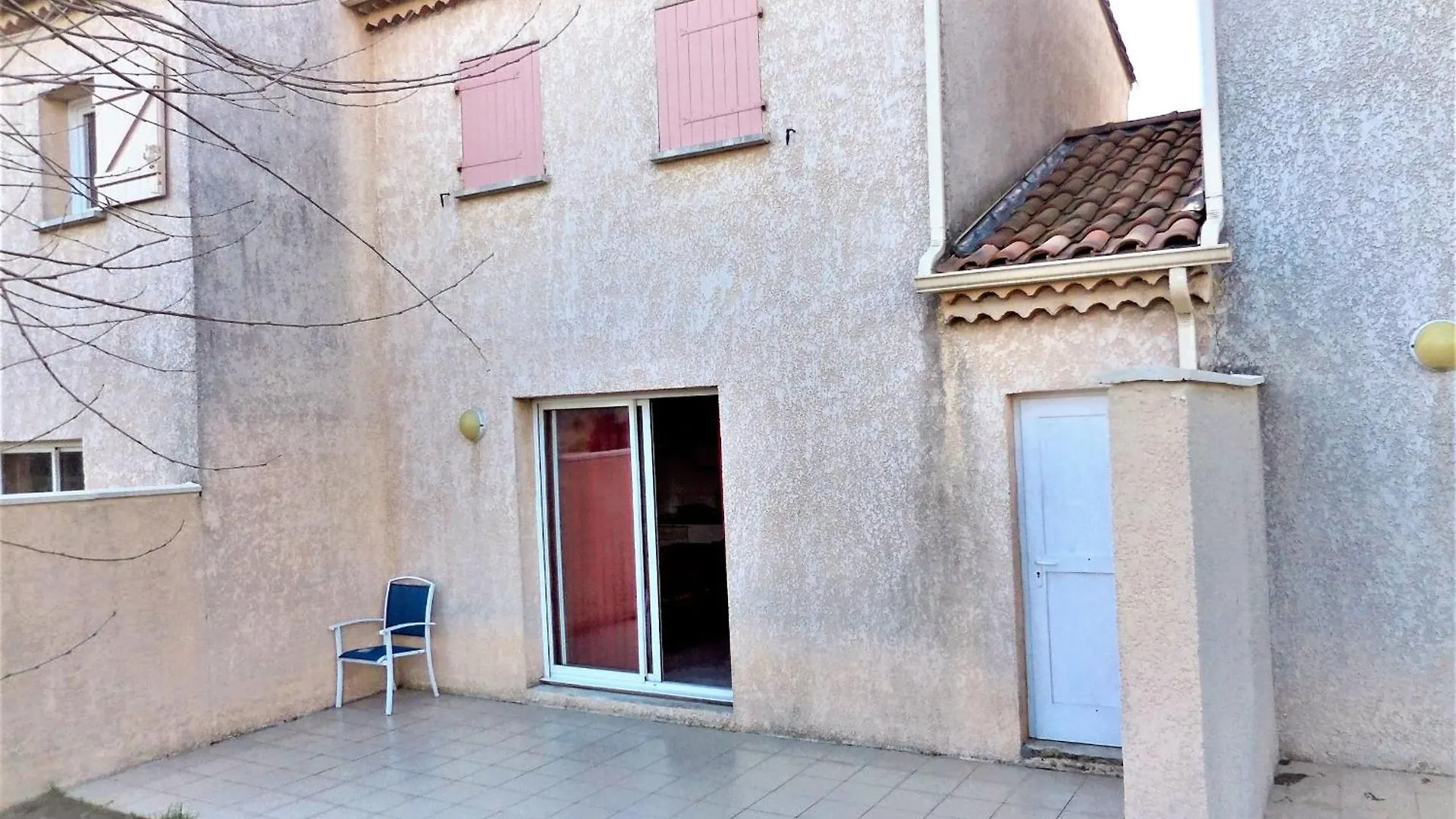 Maison Charmante A Salavas Avec Piscine Et Jardin 0*,  France
