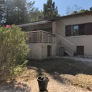  Hébergement de vacances Maison D'en Face